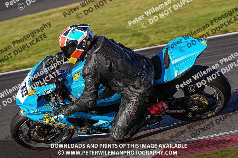 donington no limits trackday;donington park photographs;donington trackday photographs;no limits trackdays;peter wileman photography;trackday digital images;trackday photos